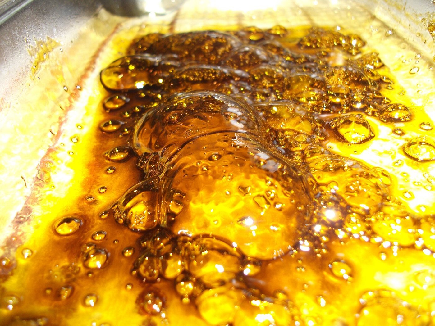 Solventless live rosin